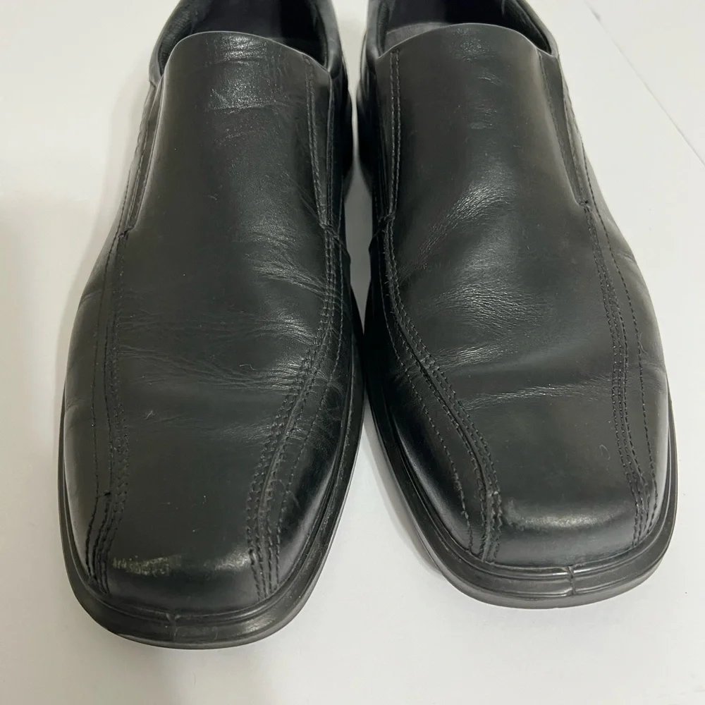 ECCO Men's Classic Black Leather Loafers
